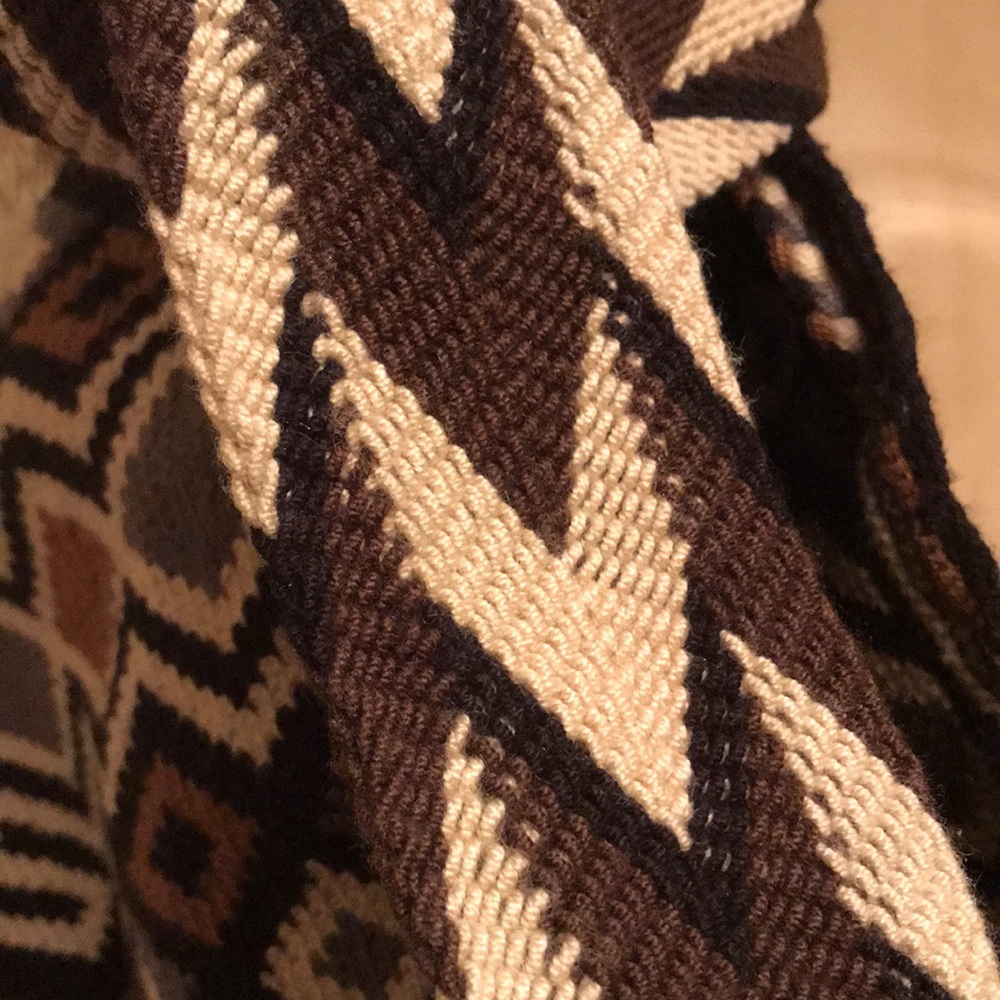 Handcrafted Geometric Patterned Bag - Black And B… - image 5